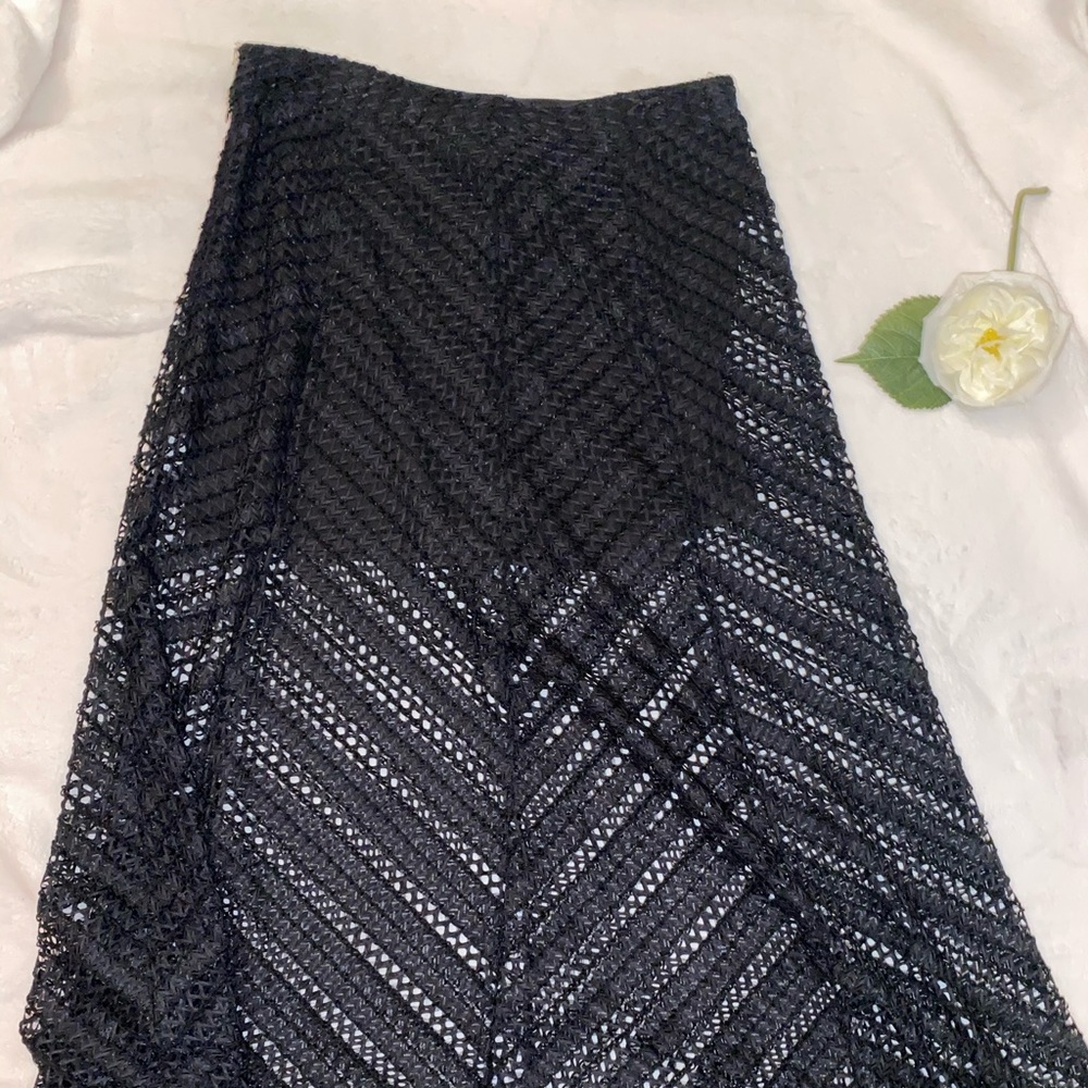 Netted black skirt